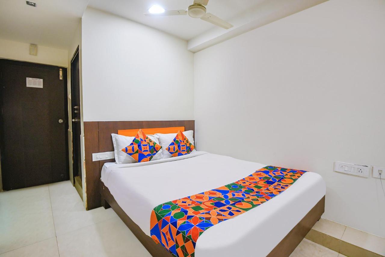 Fabhotel Leela Grand Inn Vijayawāda Exterior foto
