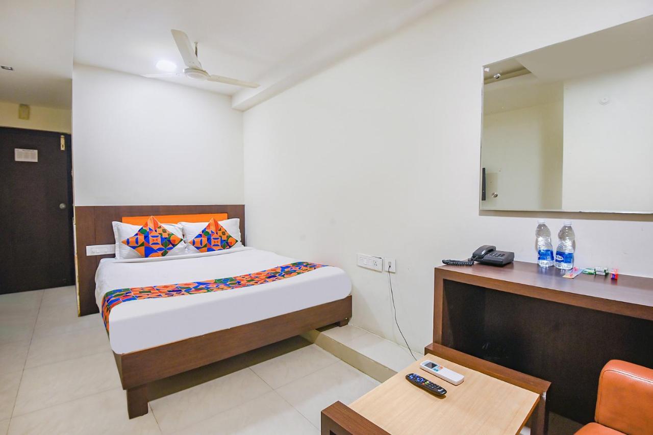 Fabhotel Leela Grand Inn Vijayawāda Exterior foto